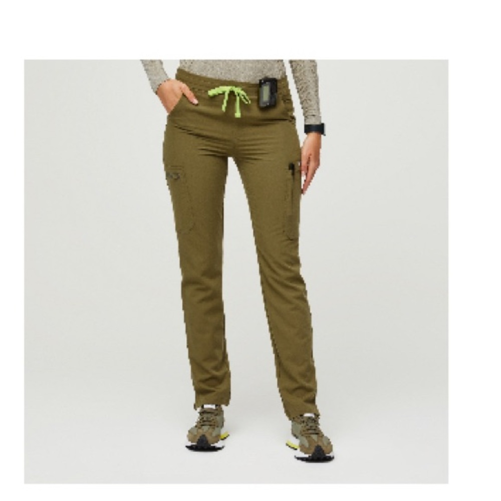 Women’s martini olive Yola scrub pants